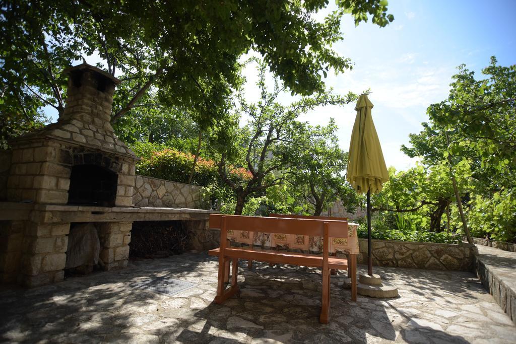 Vitkovic Cres