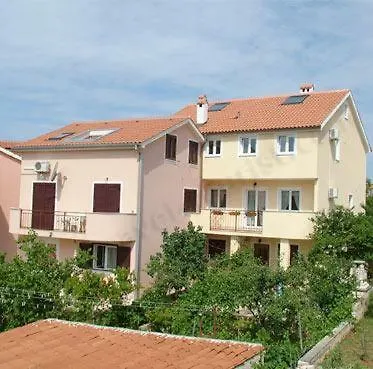 Apartments Vitkovic Cres Zewnętrze zdjęcie