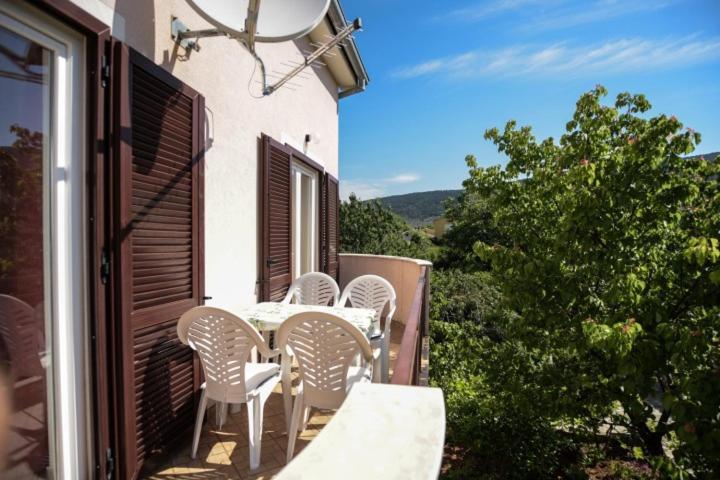 Vitkovic Cres